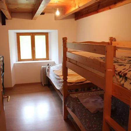En Ardeche Semesterbostad Arcens